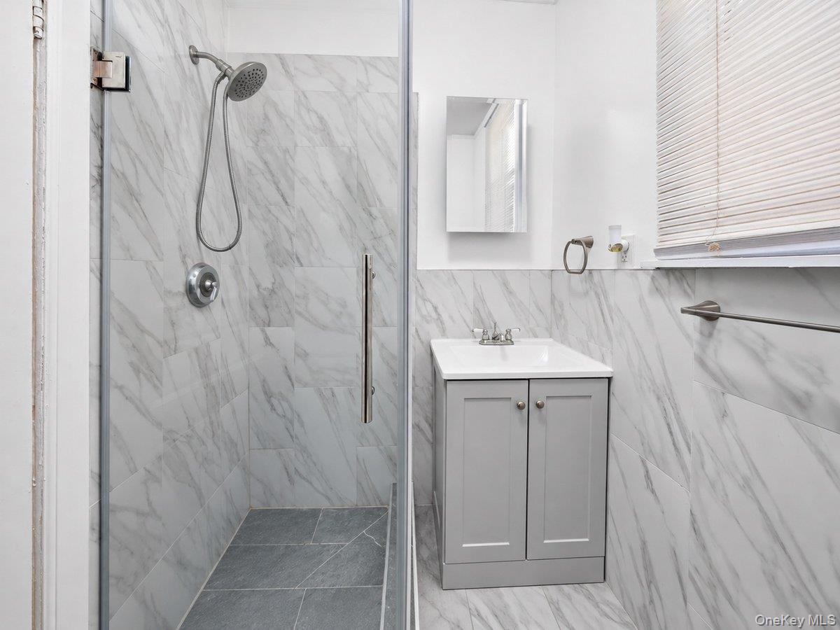 12 Edgewood Avenue Property Photo 10