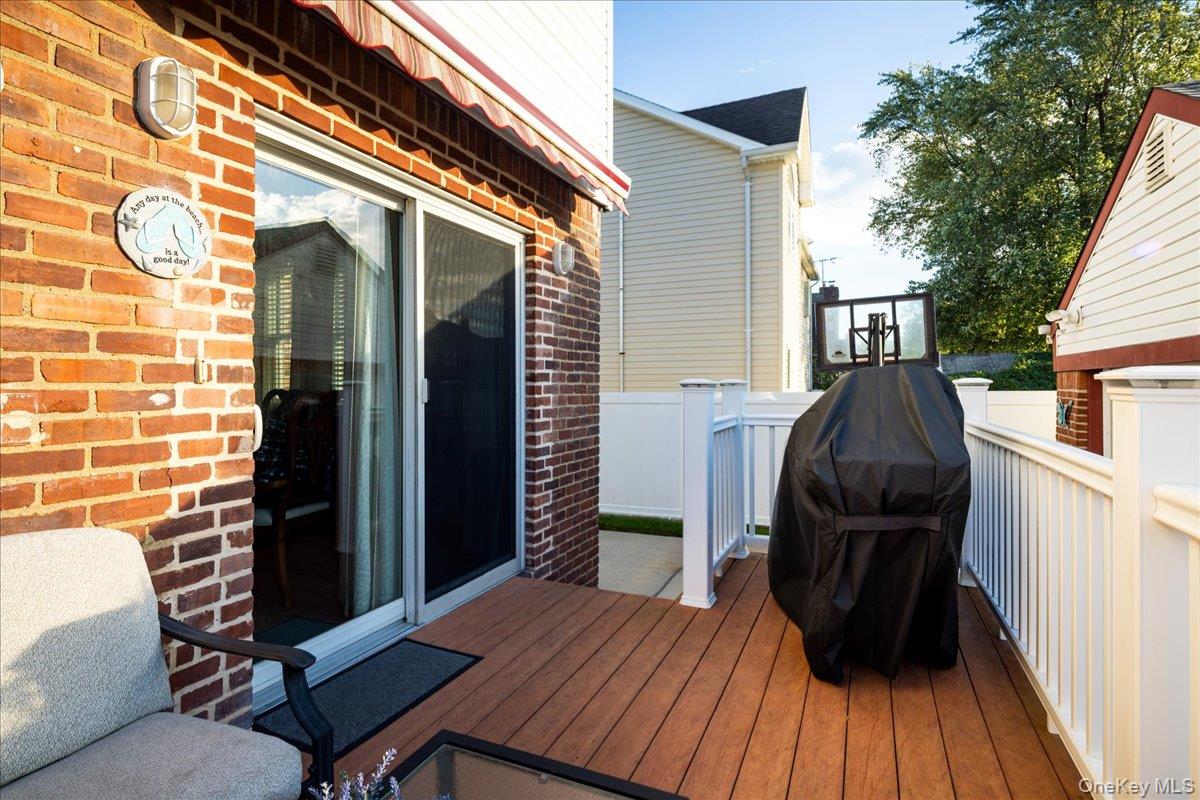 206 Grange Street Property Photo 29