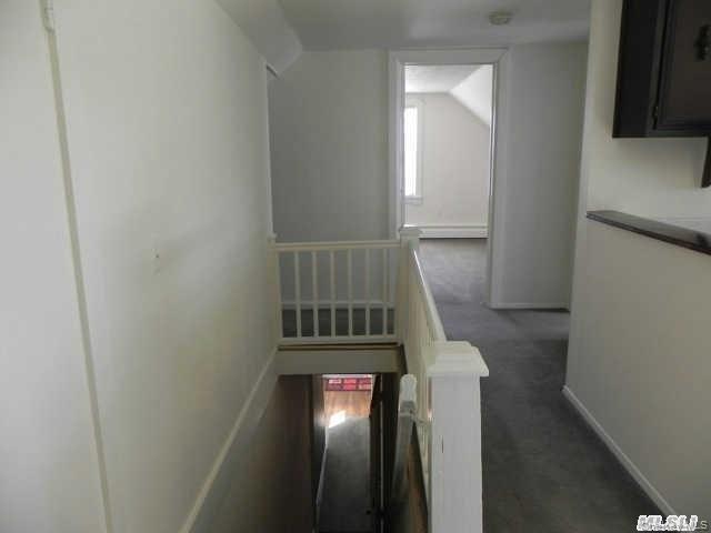 494 Old Country Road Property Photo 6