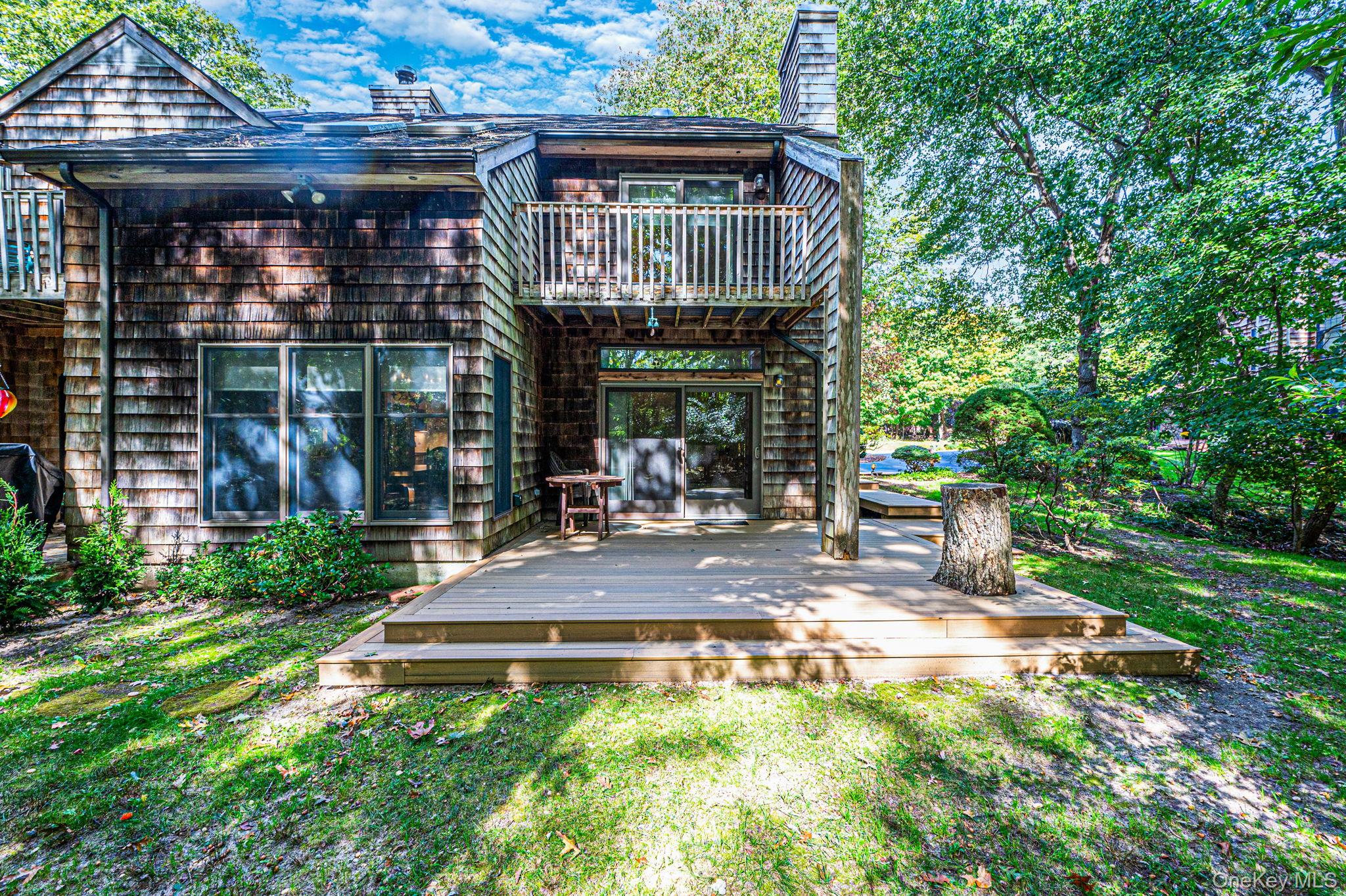 901 Pepperidge Lake Road Property Photo 7