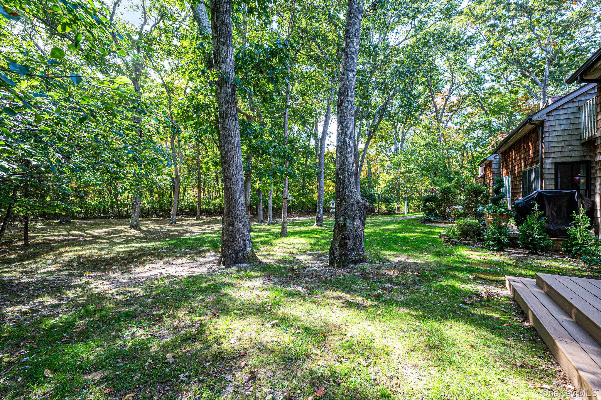 901 Pepperidge Lake Road Property Photo 8