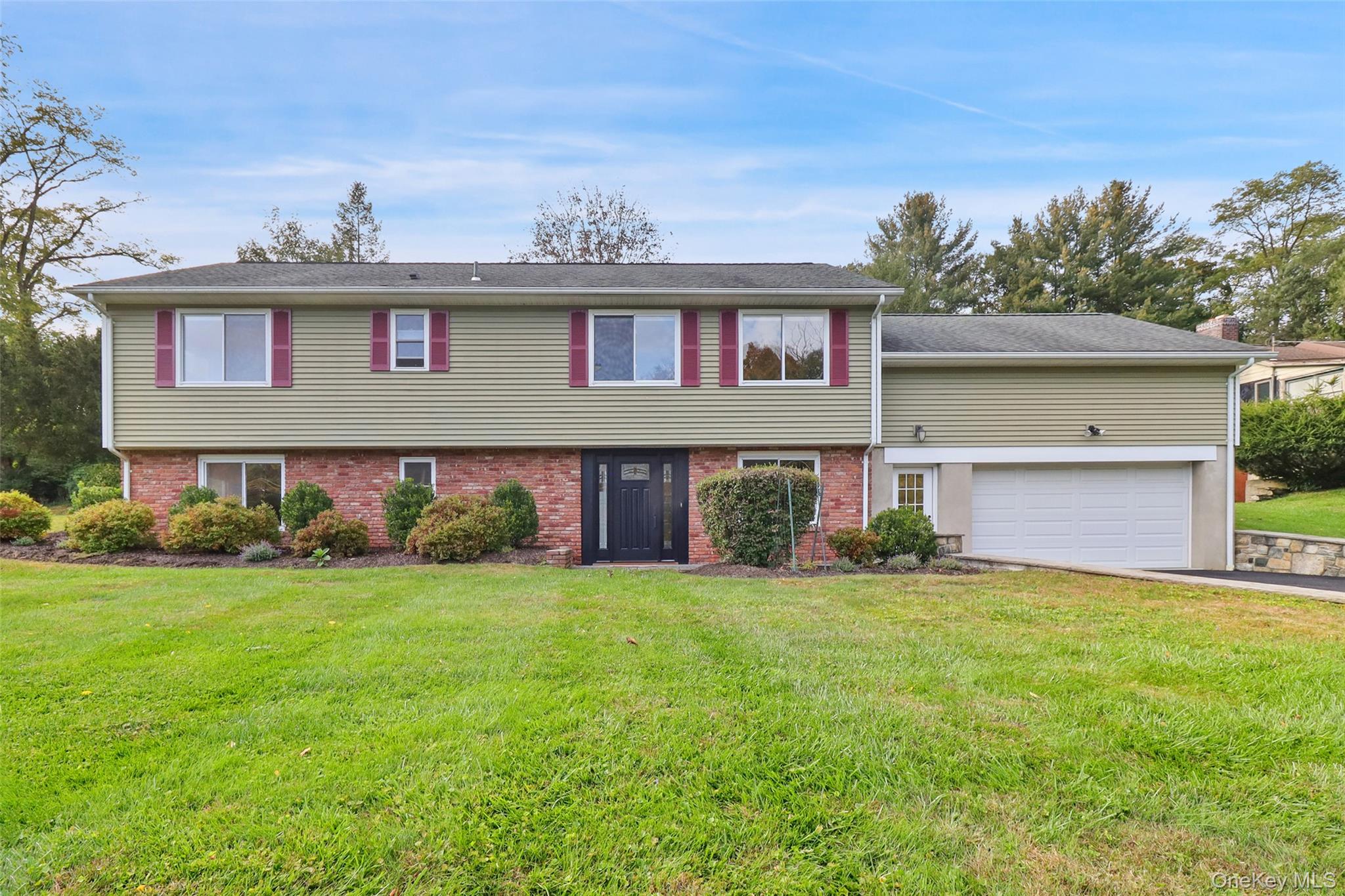 25 Hill Street Property Photo 1