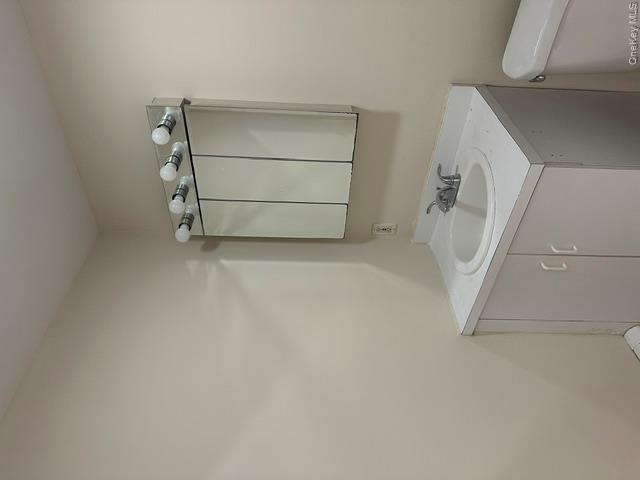 215 E Walnut Street 1 Property Photo 10
