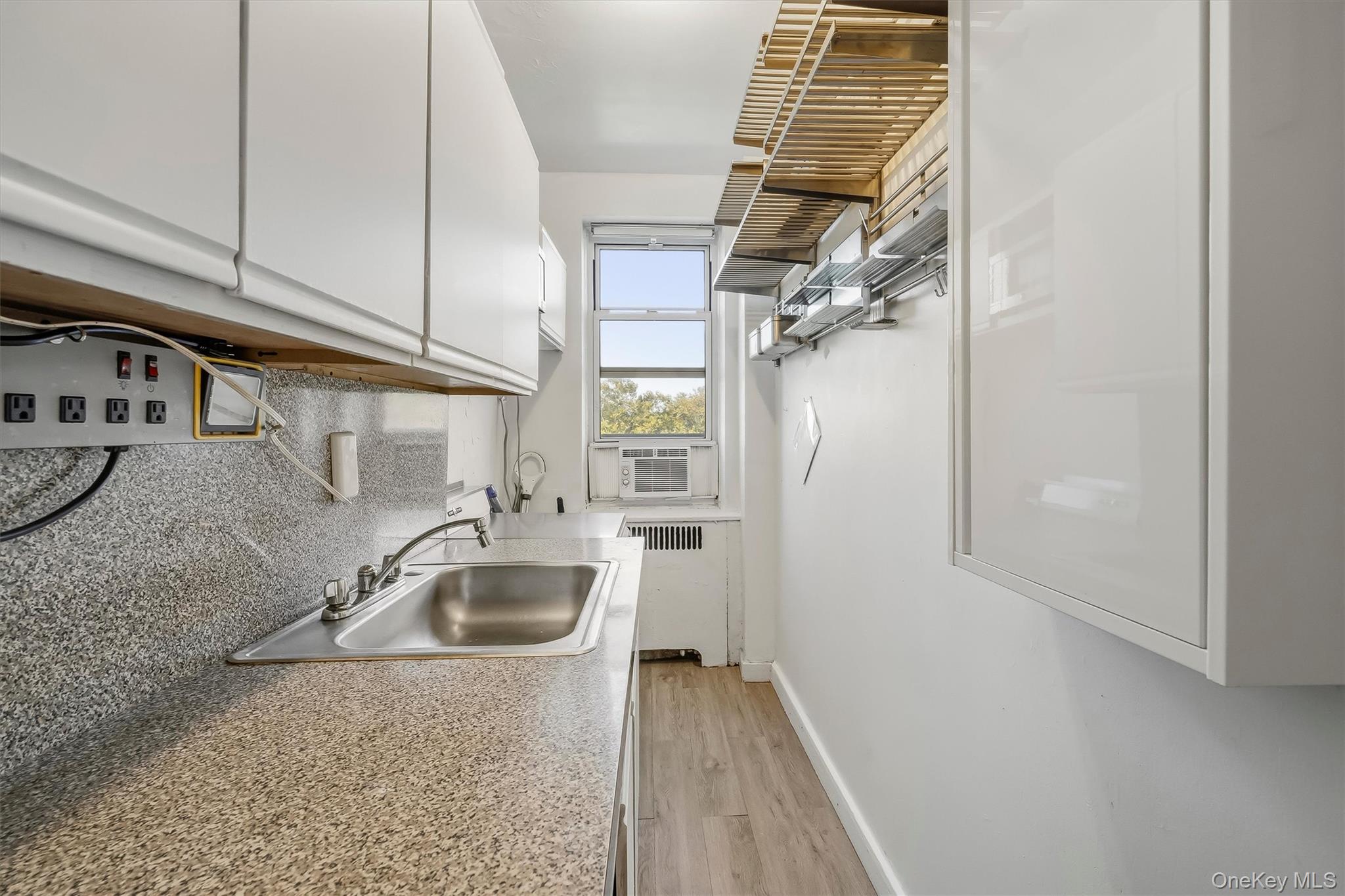 2160 Bronx Park 5d Property Photo 15