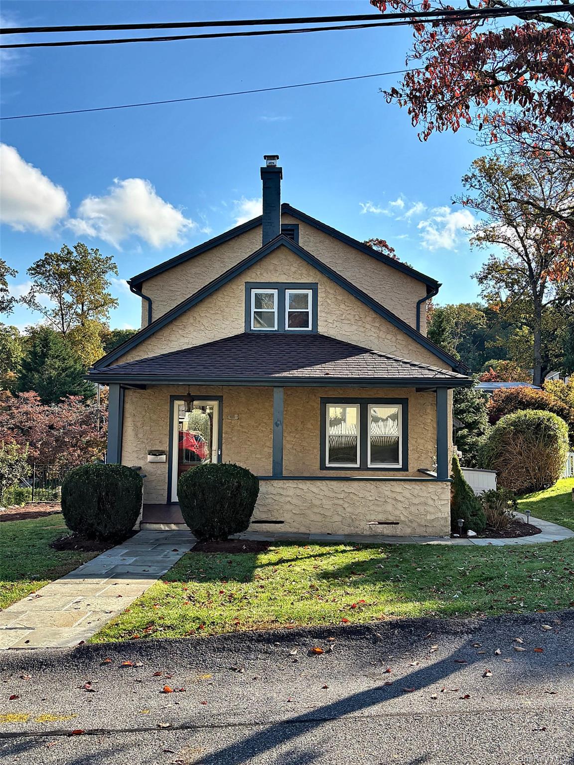 416 Willis Avenue Property Photo 1