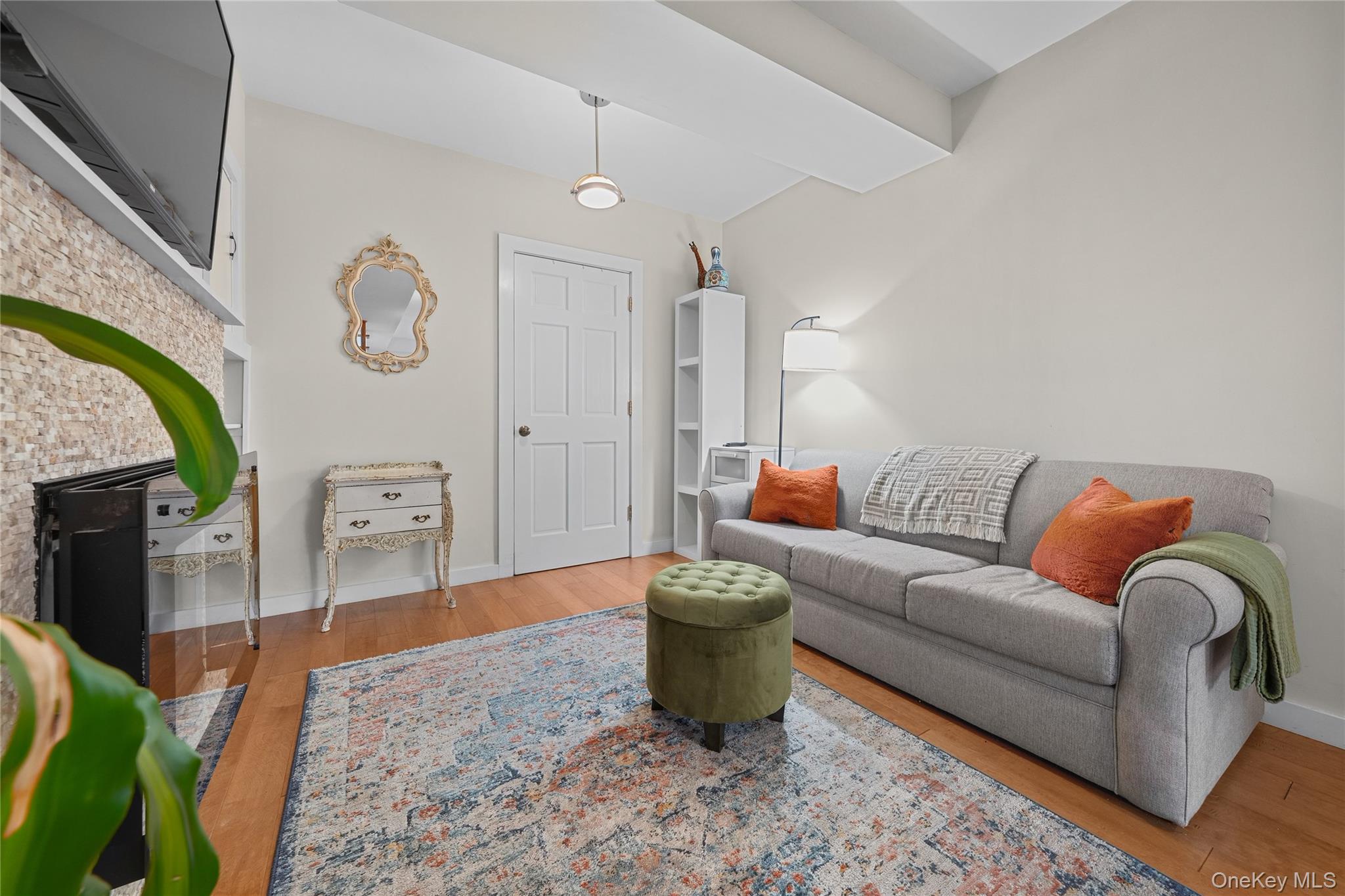 416 Willis Avenue Property Photo 23