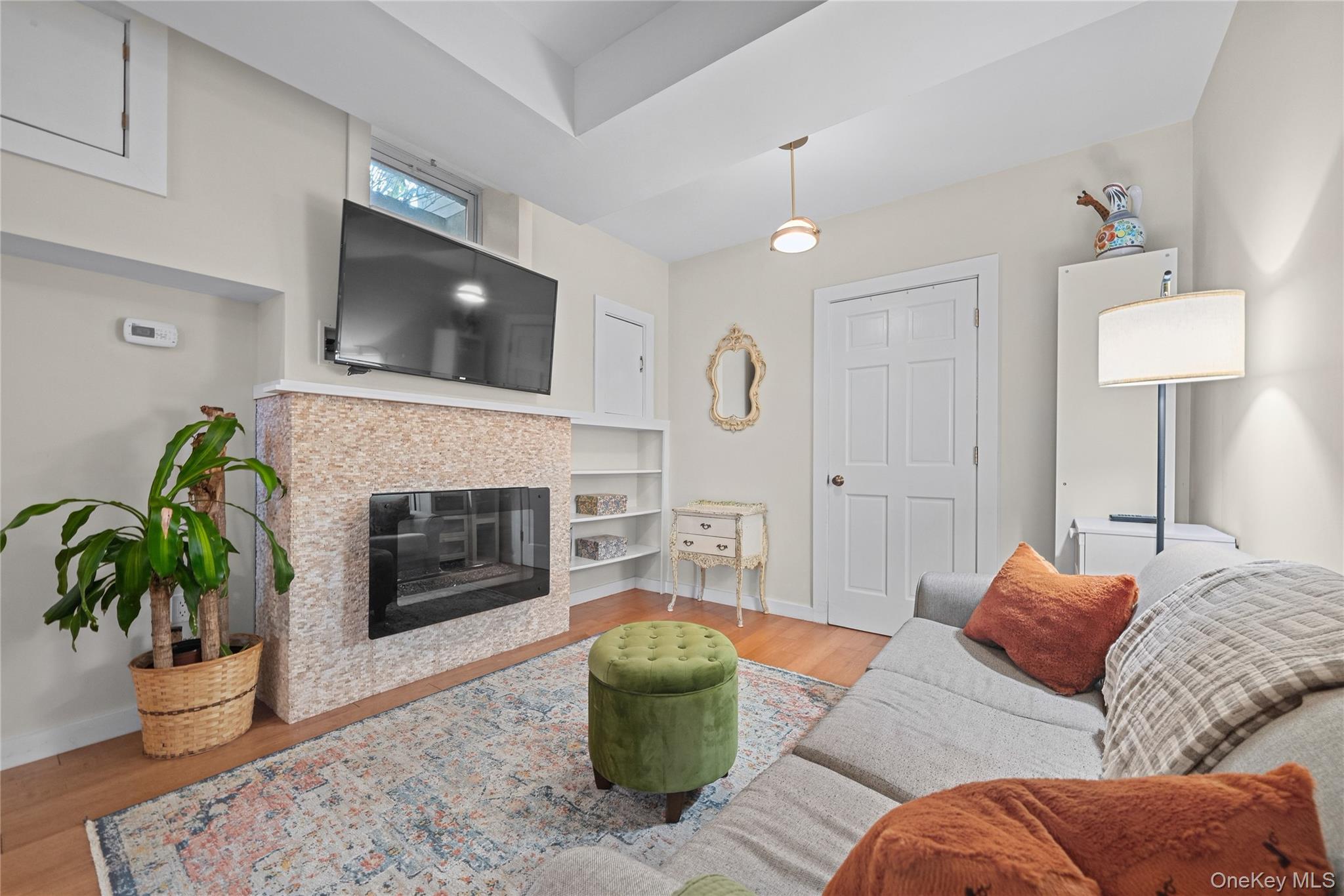 416 Willis Avenue Property Photo 24