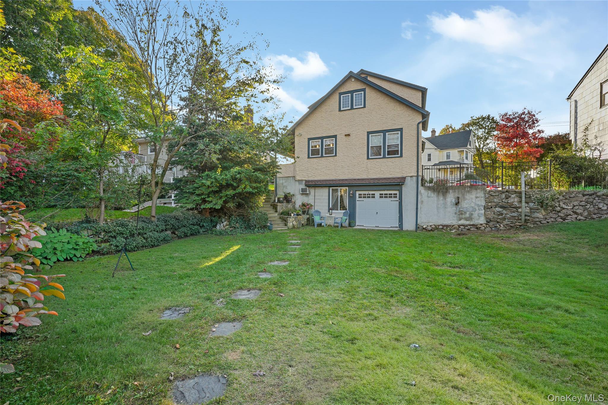 416 Willis Avenue Property Photo 29