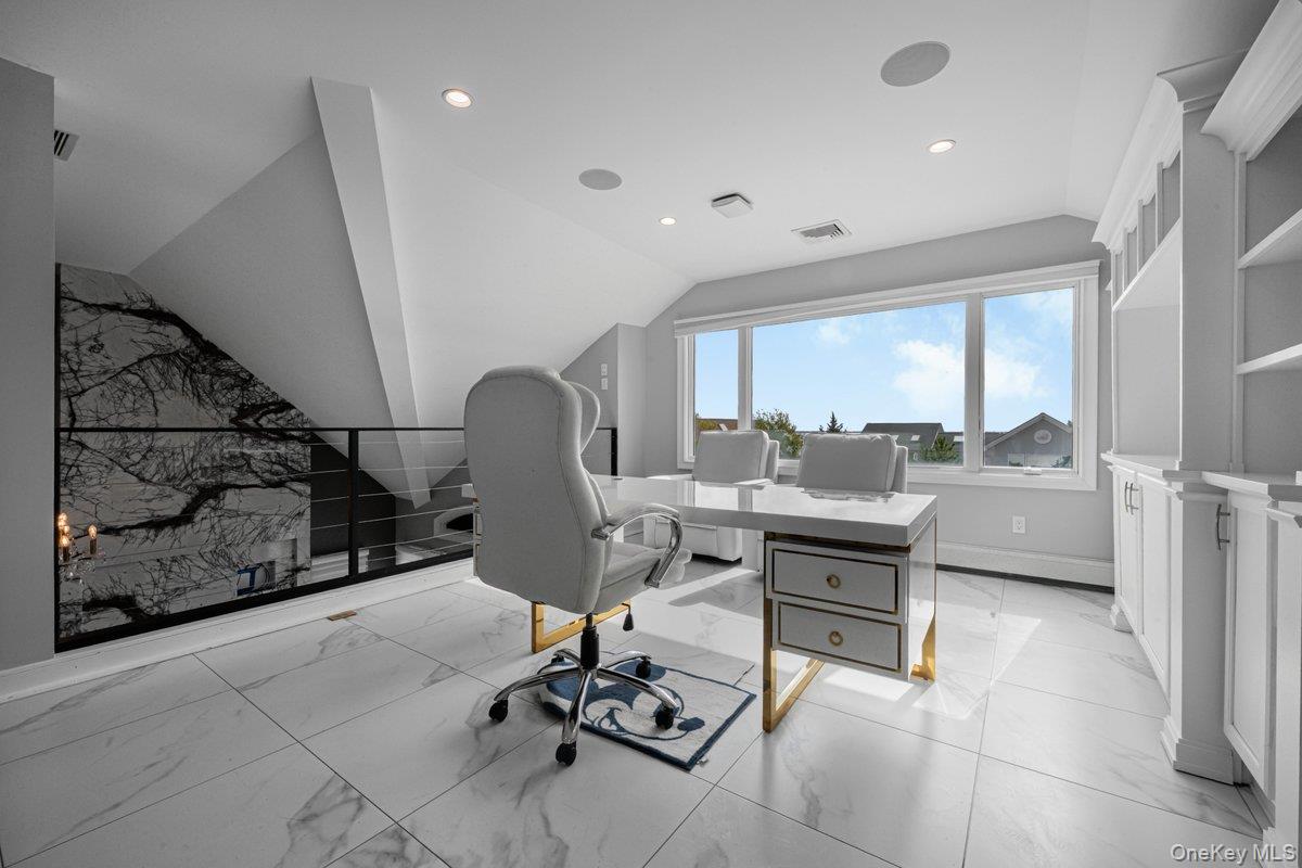 48 Shore Drive Property Photo 18