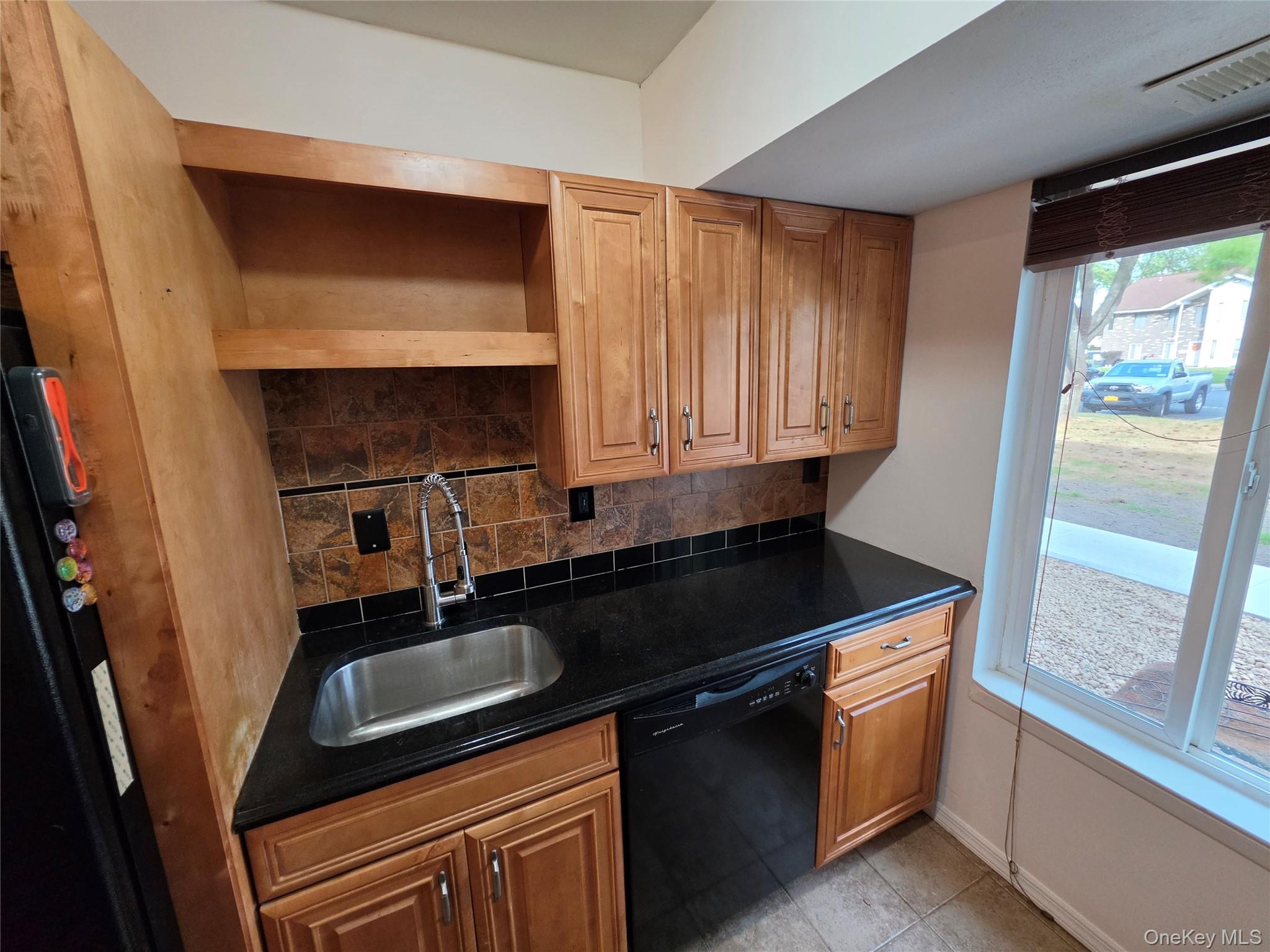 7 Idaho Court 7 Property Photo 4