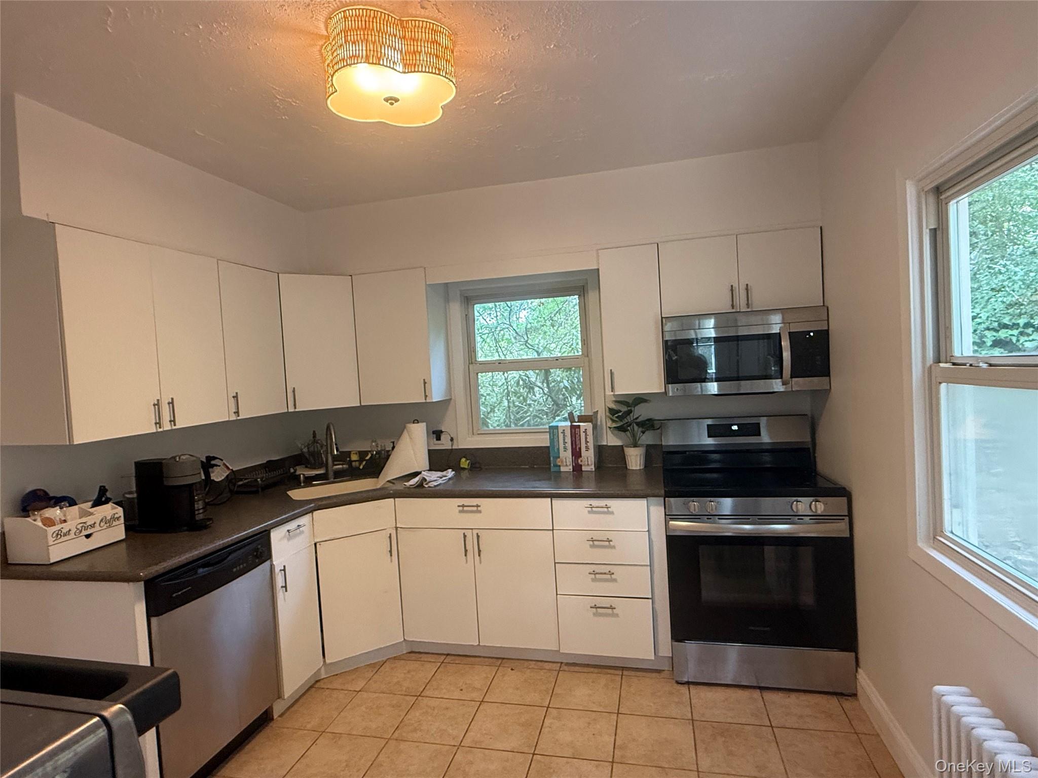 19 Cotswold Drive Property Photo 9