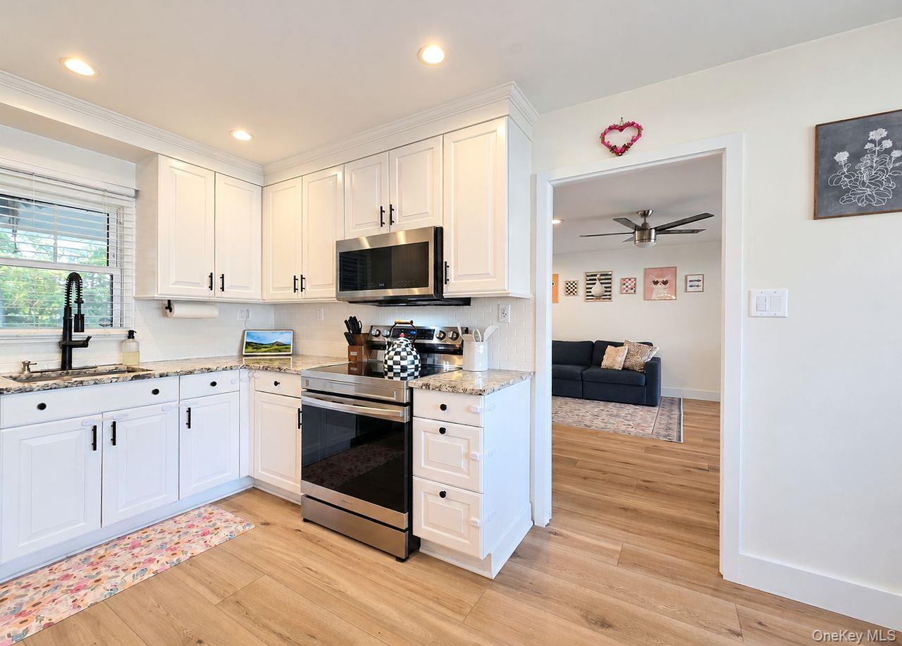 25 Stratton Lane Property Photo 8