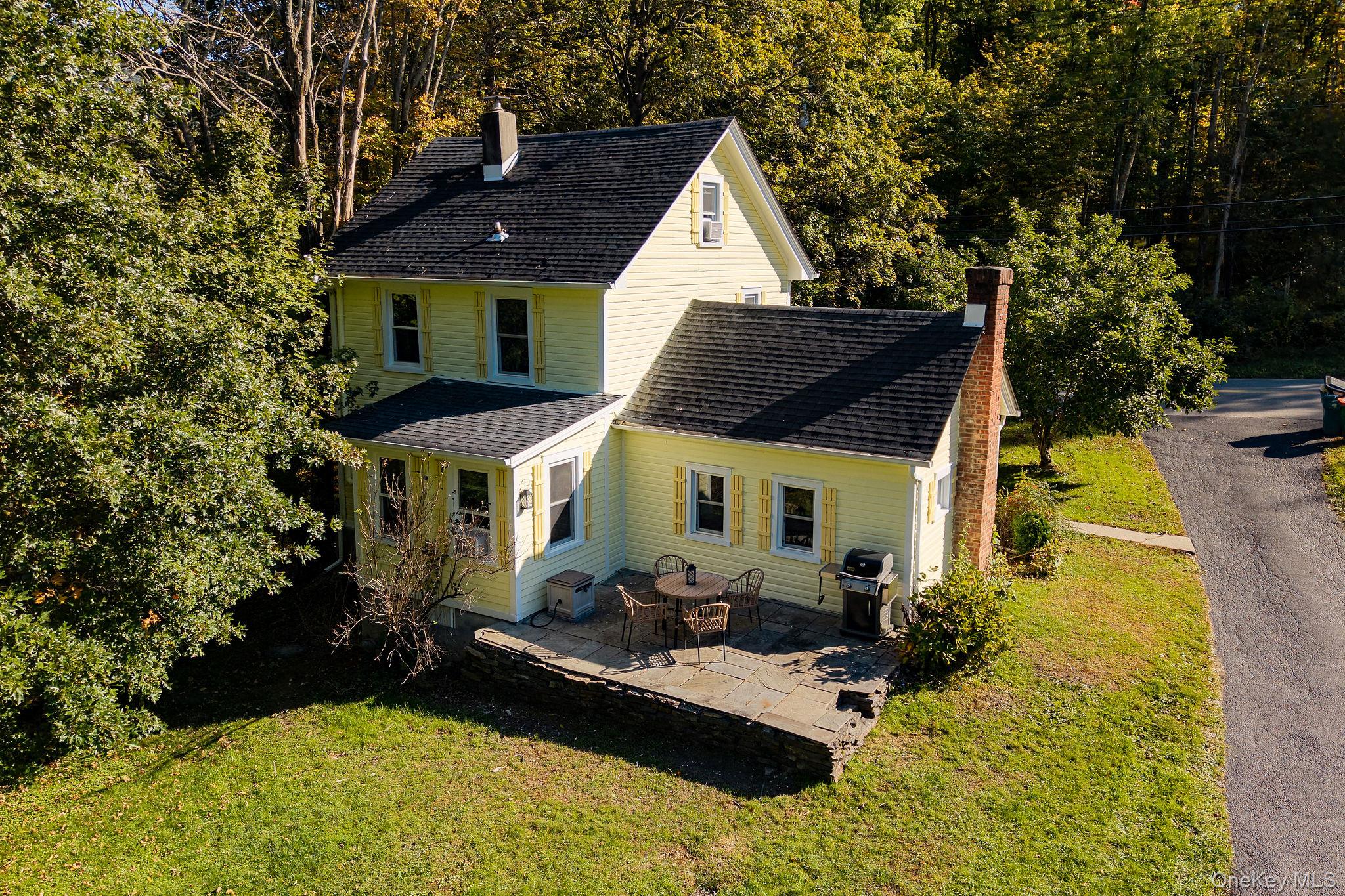 594 Washington Avenue Property Photo 24