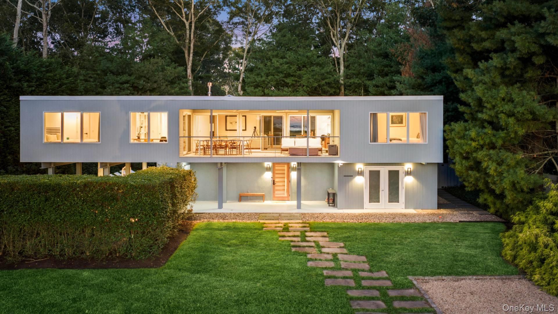 1039 Springs Fireplace Road Property Photo 1