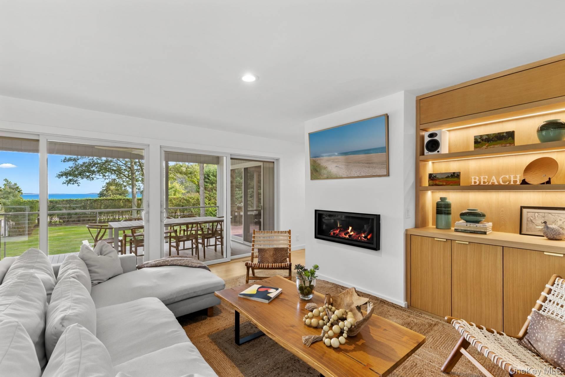 1039 Springs Fireplace Road Property Photo 8