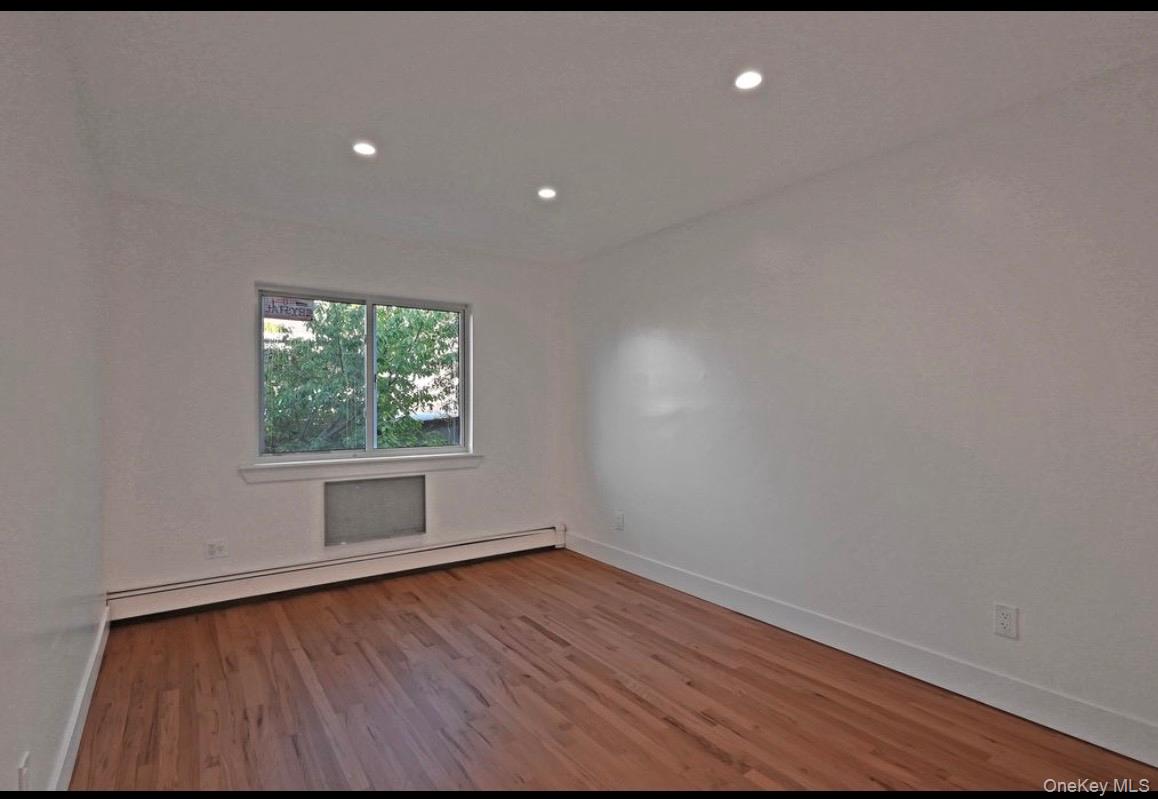 19-43 76th Street 3fl Property Photo 7