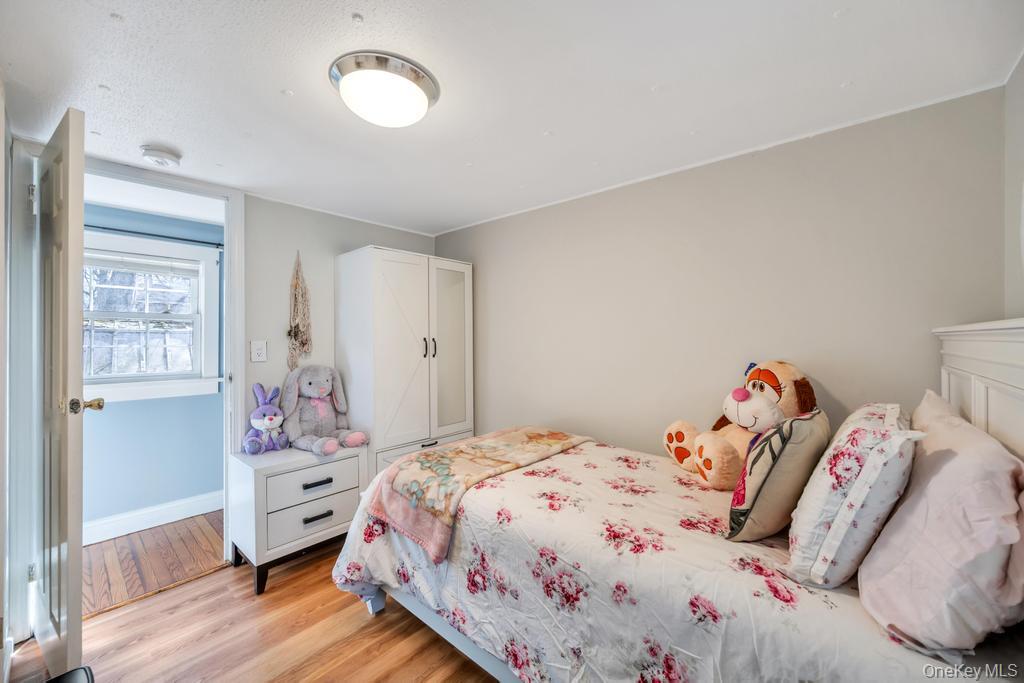 229 W Montauk Highway 87a Property Photo 13
