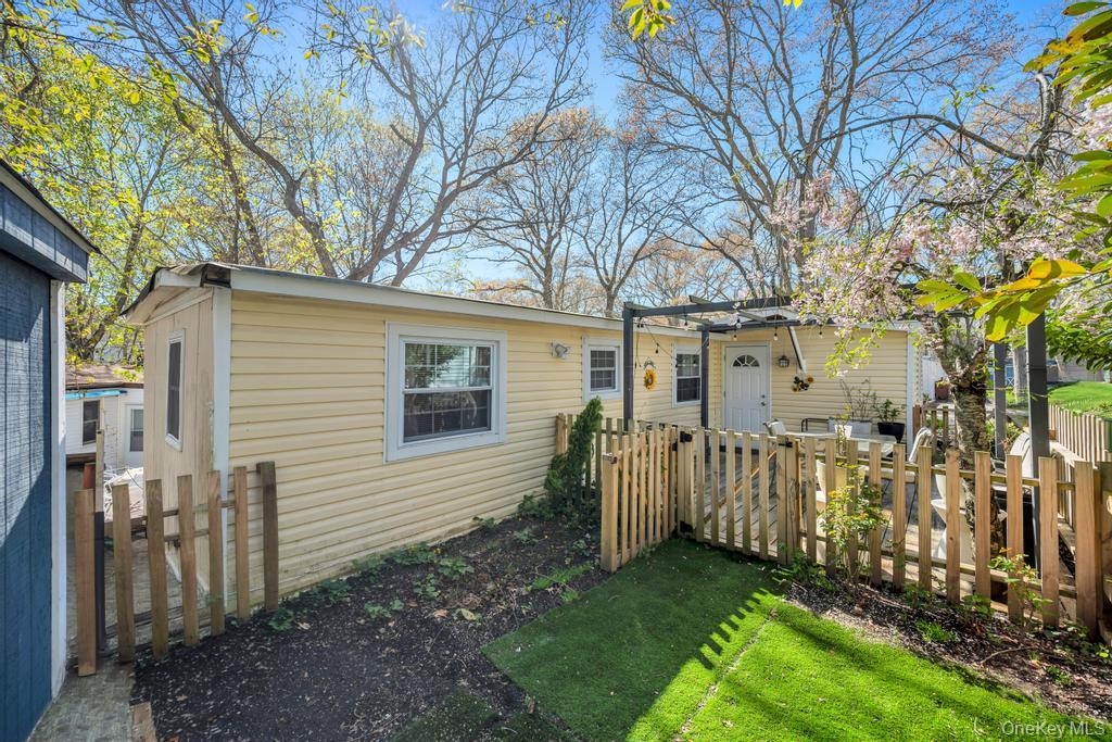 229 W Montauk Highway 87a Property Photo 22