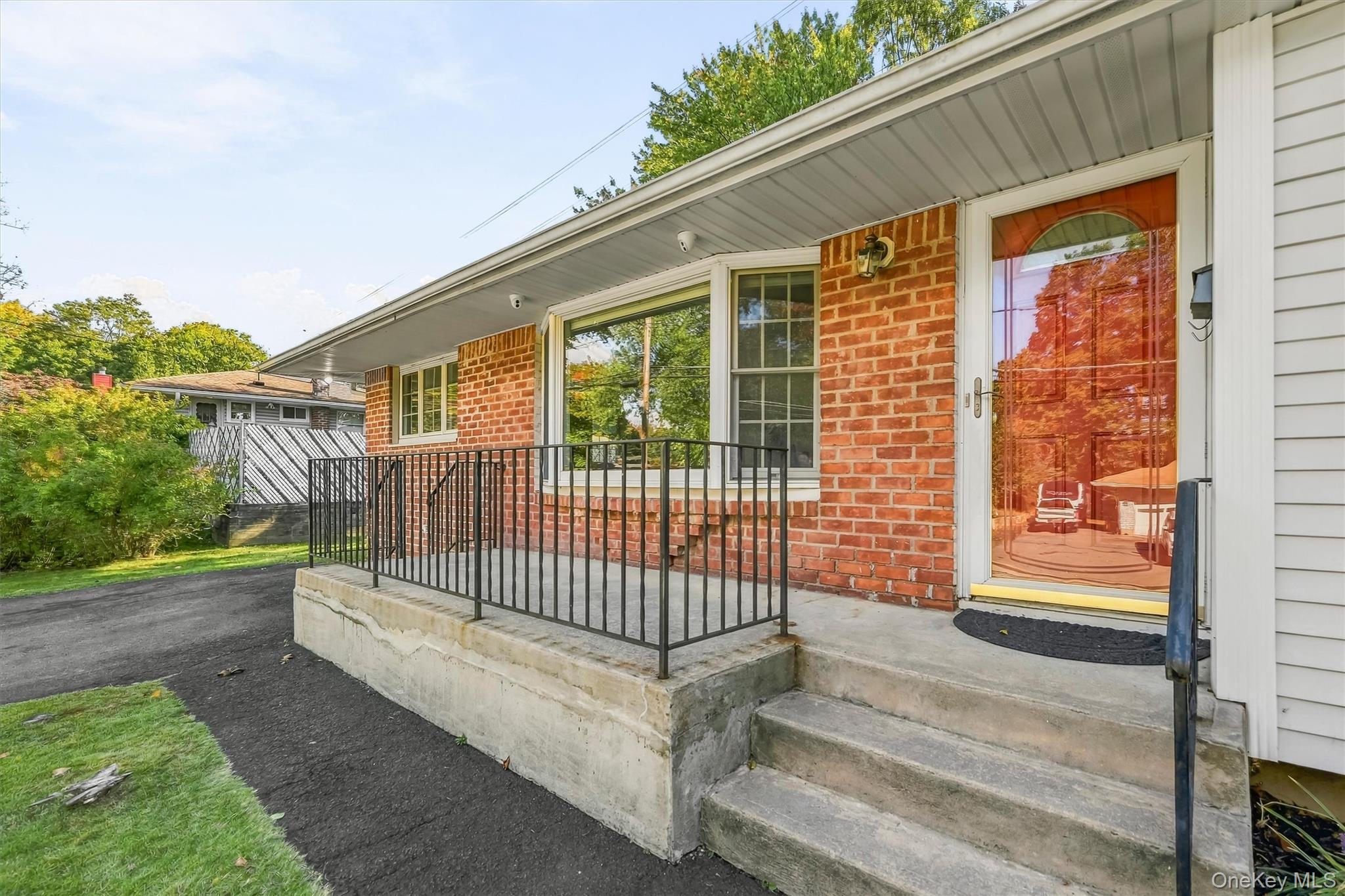 7 Woodridge Drive Property Photo 4