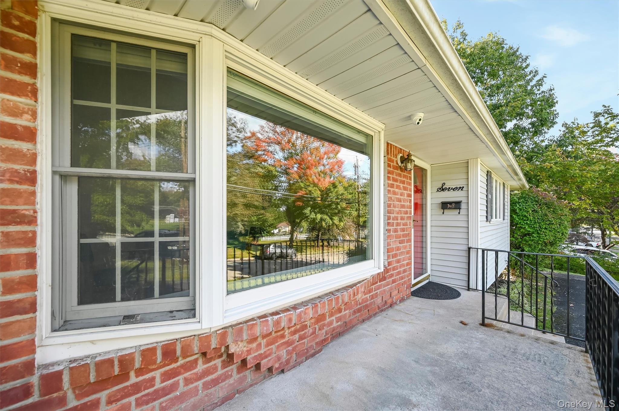7 Woodridge Drive Property Photo 6