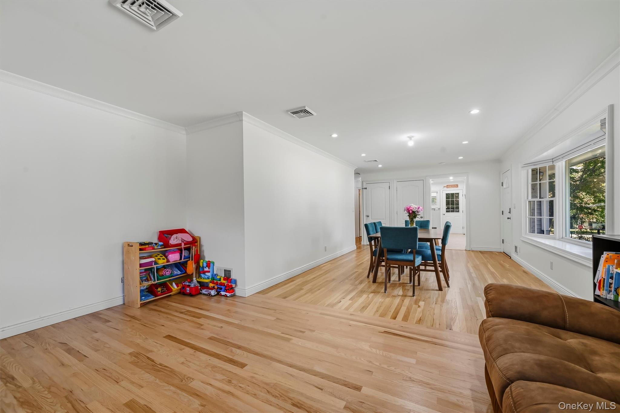 7 Woodridge Drive Property Photo 12