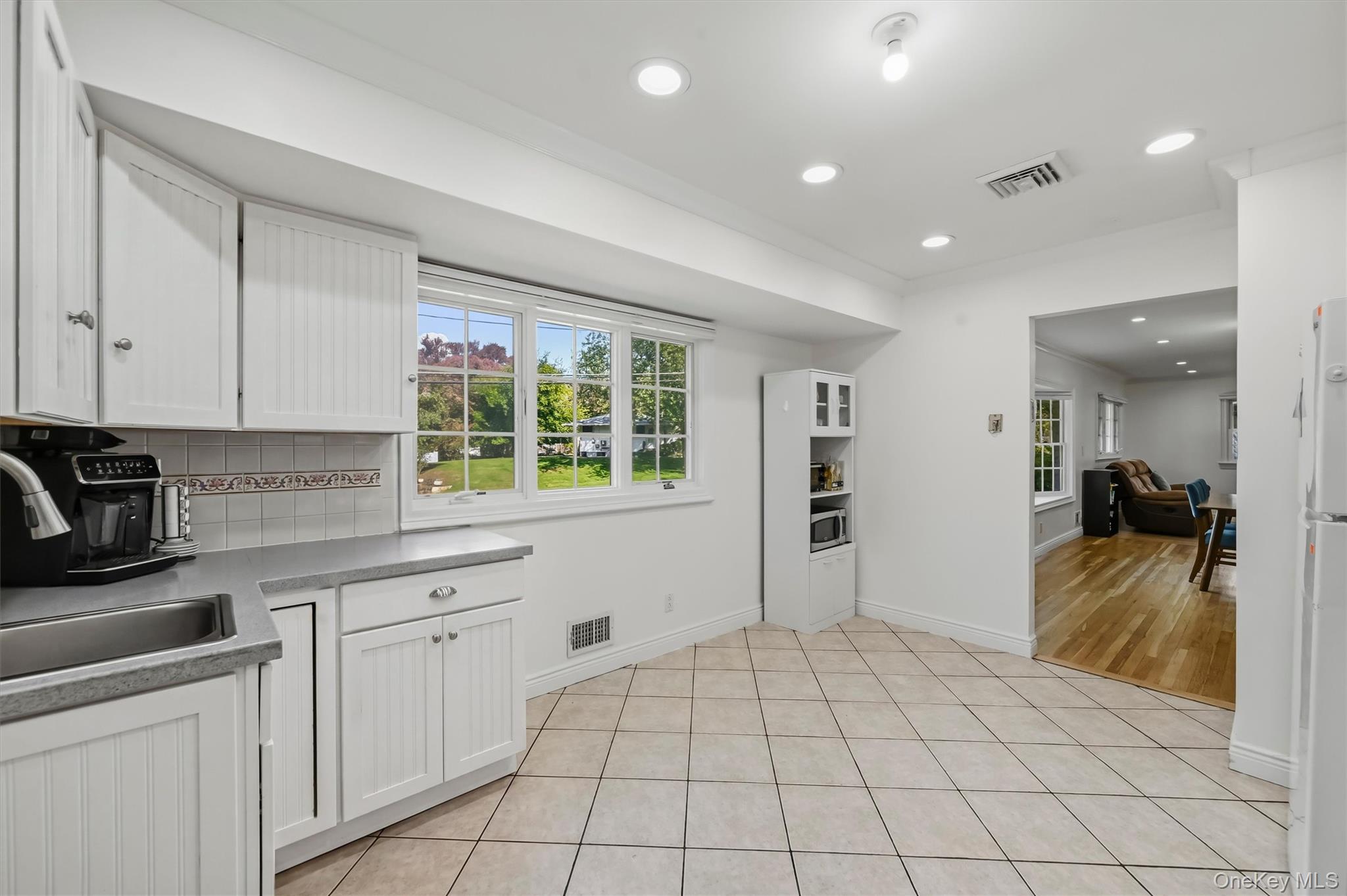 7 Woodridge Drive Property Photo 16