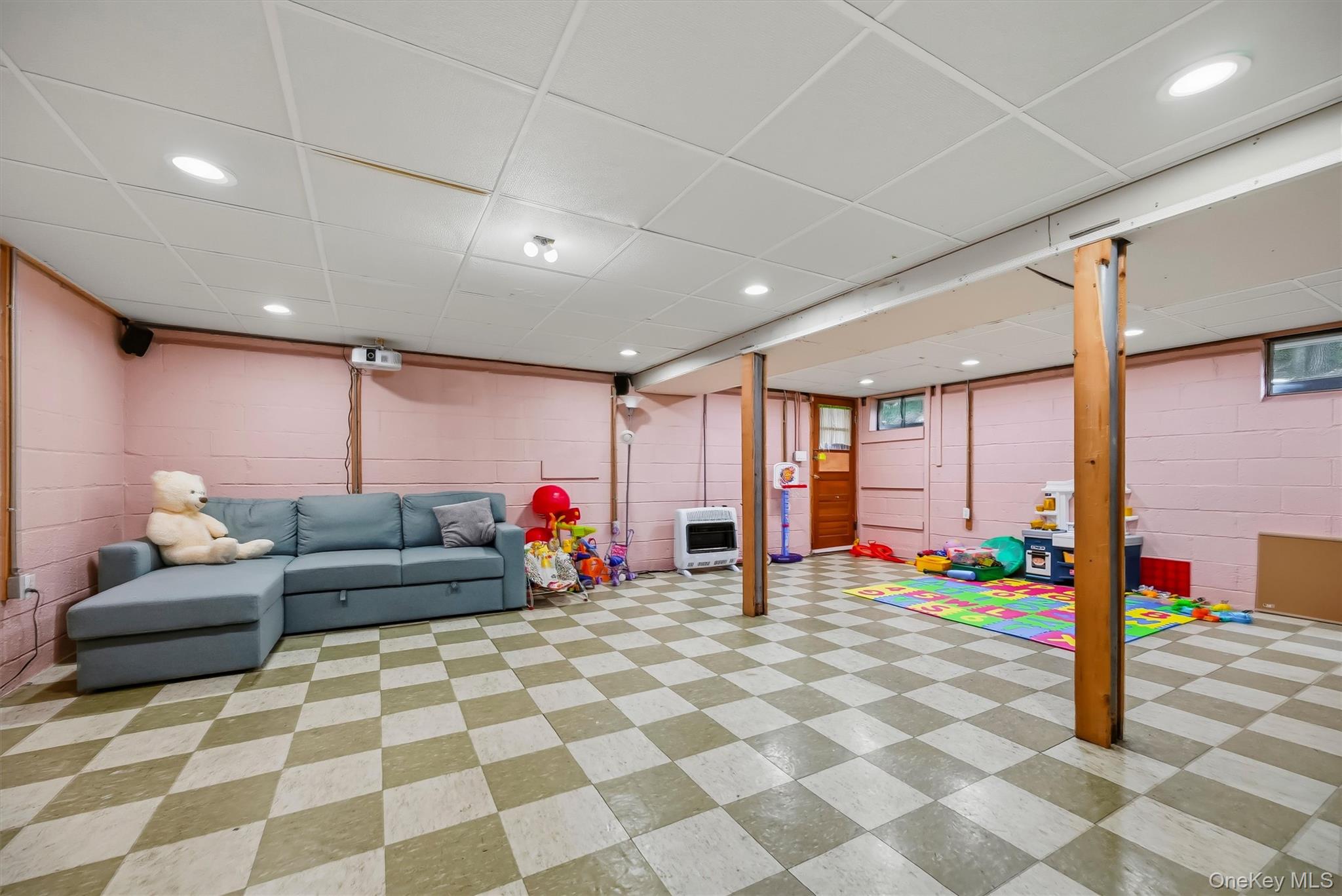 7 Woodridge Drive Property Photo 31