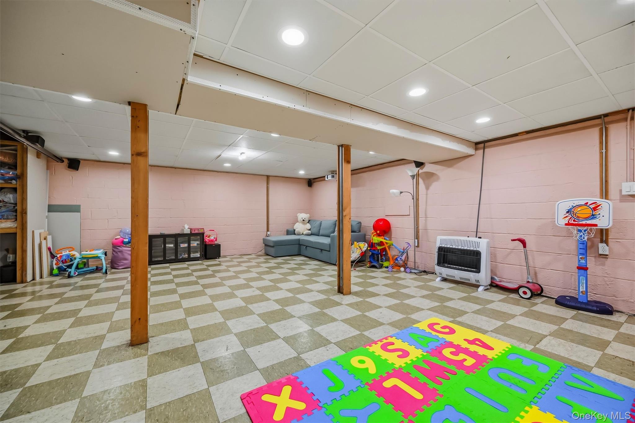 7 Woodridge Drive Property Photo 34