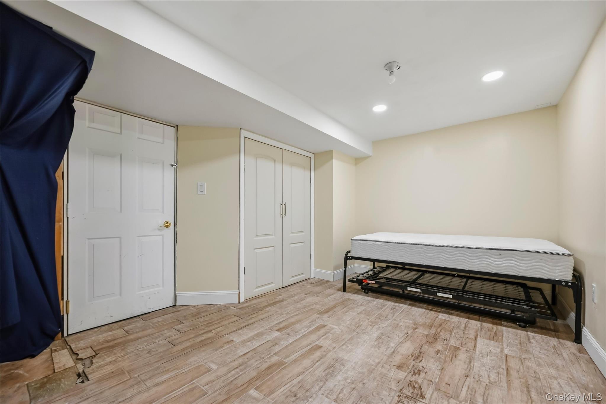 7 Woodridge Drive Property Photo 36