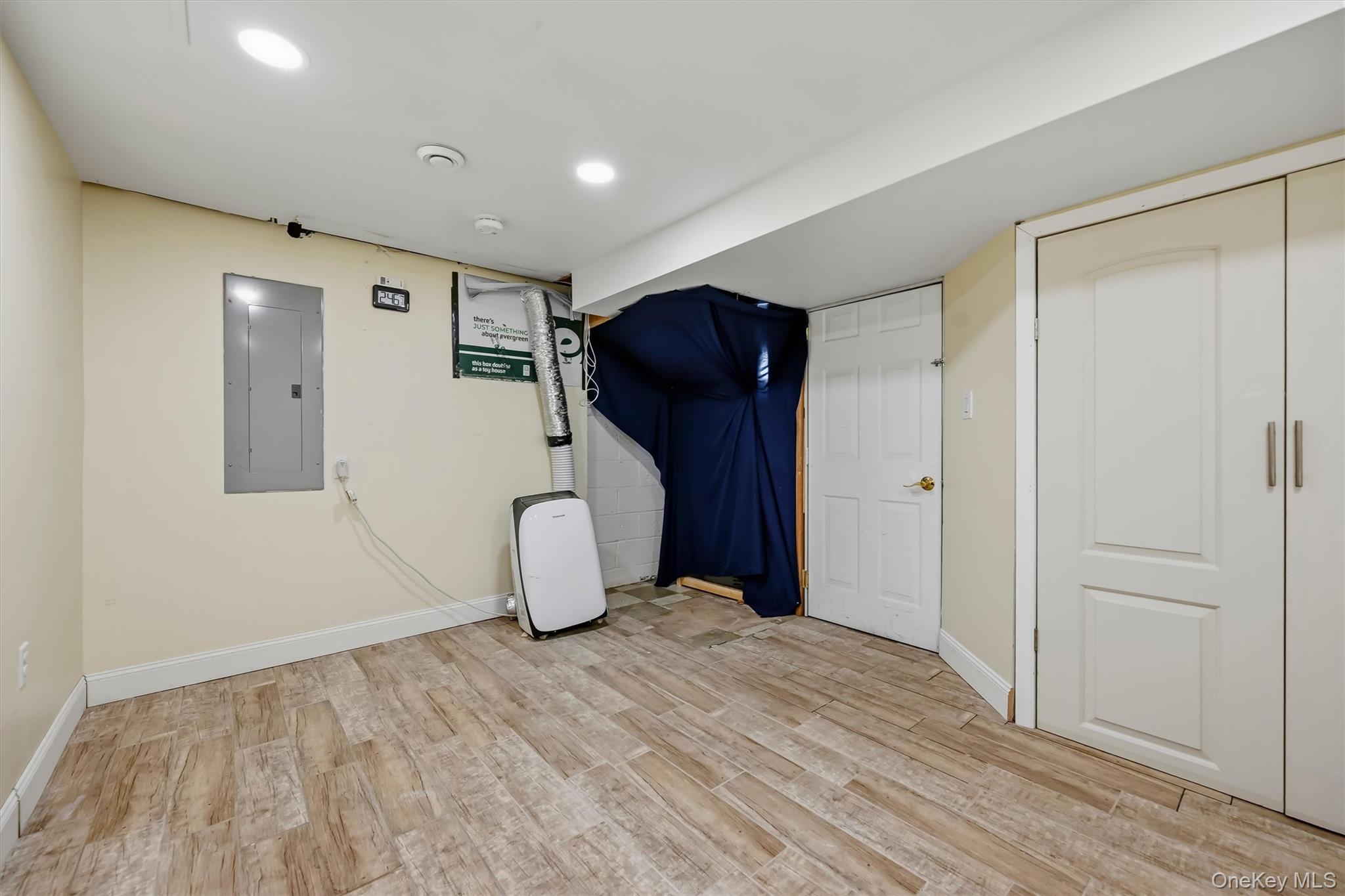 7 Woodridge Drive Property Photo 37
