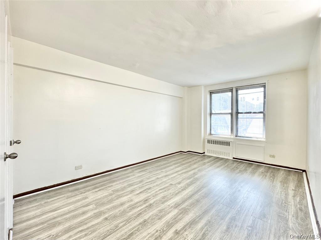 83-25 Vietor Avenue 5c Property Photo 10
