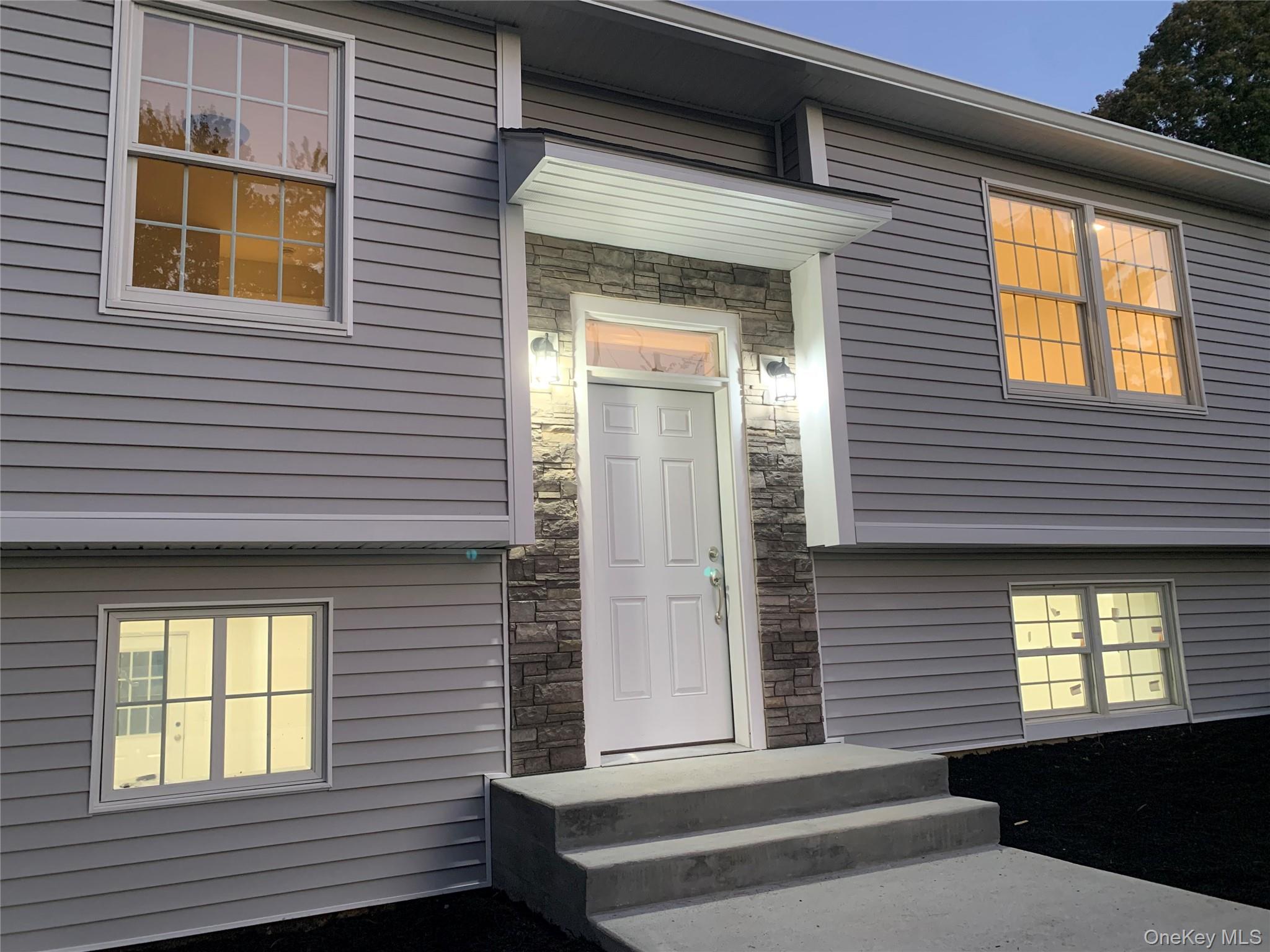 6 Horseshoe Drive Property Photo 1
