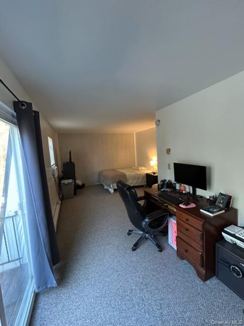 17 White Gate Road G Property Photo 8