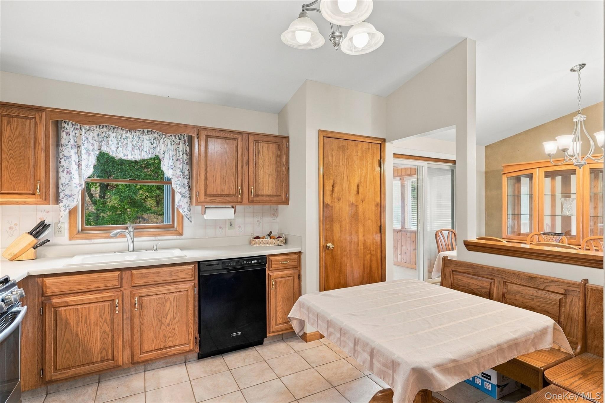 98 Browns Road Property Photo 16