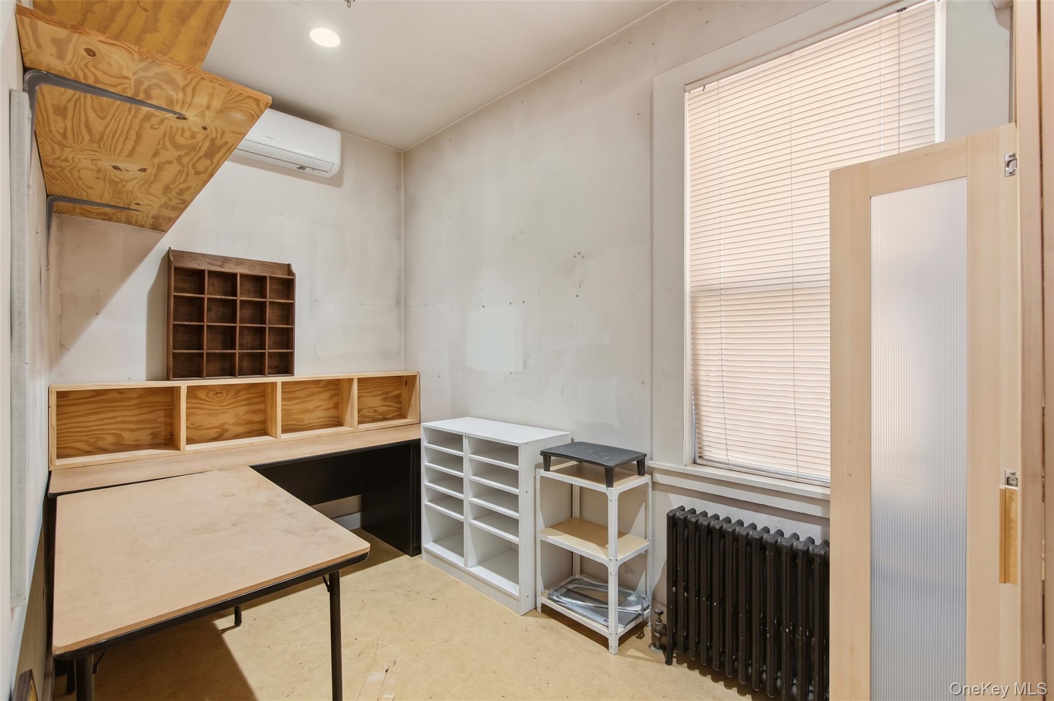 2239 Tiebout Avenue Property Photo 11