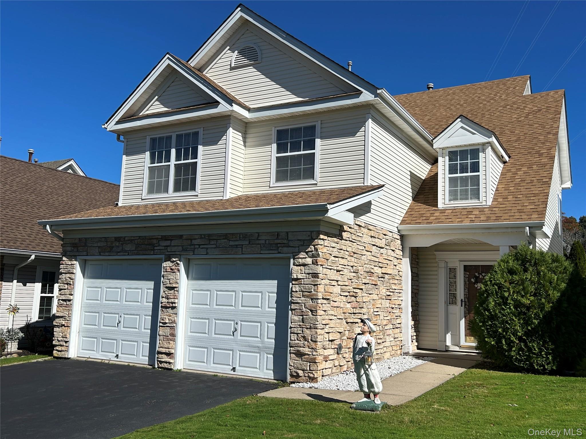 33 Perri Circle Property Photo 1