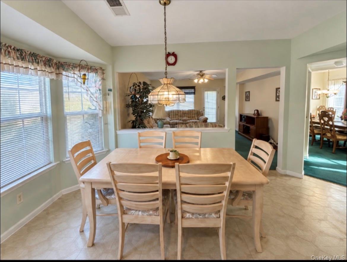 33 Perri Circle Property Photo 4