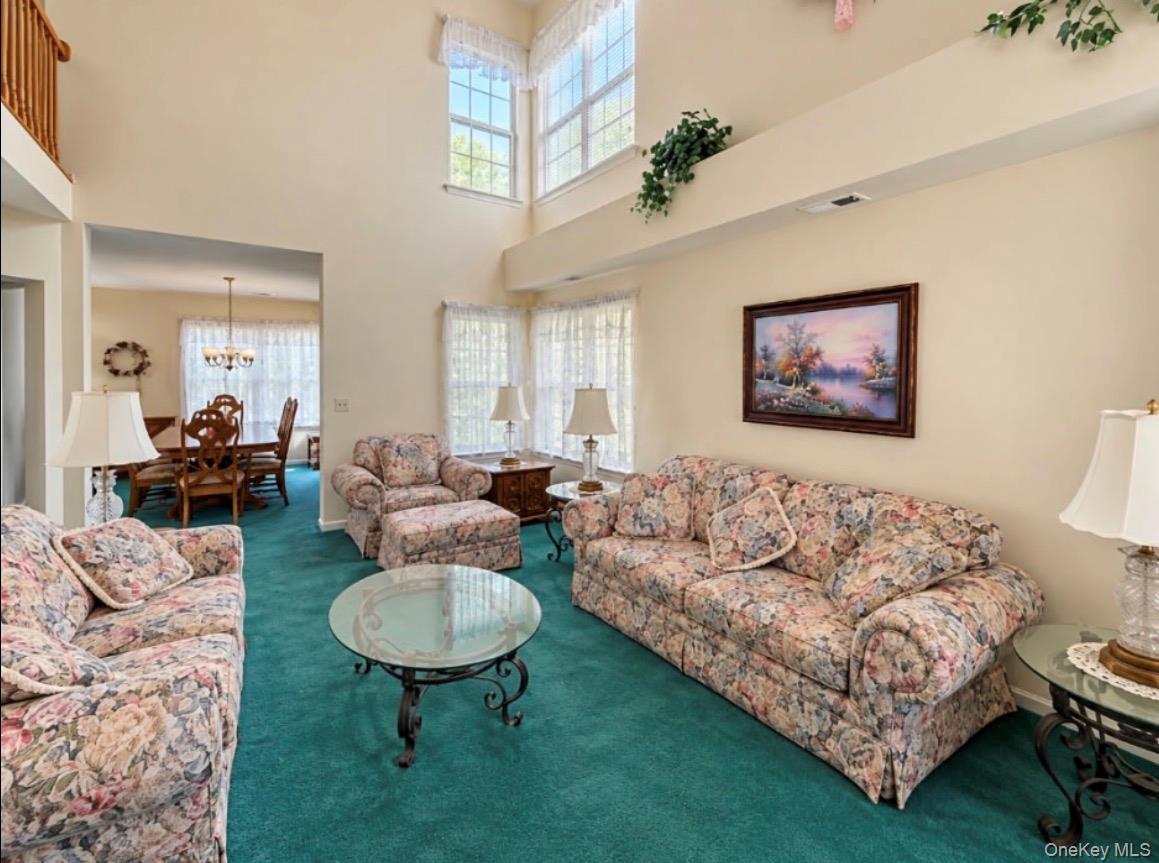 33 Perri Circle Property Photo 6