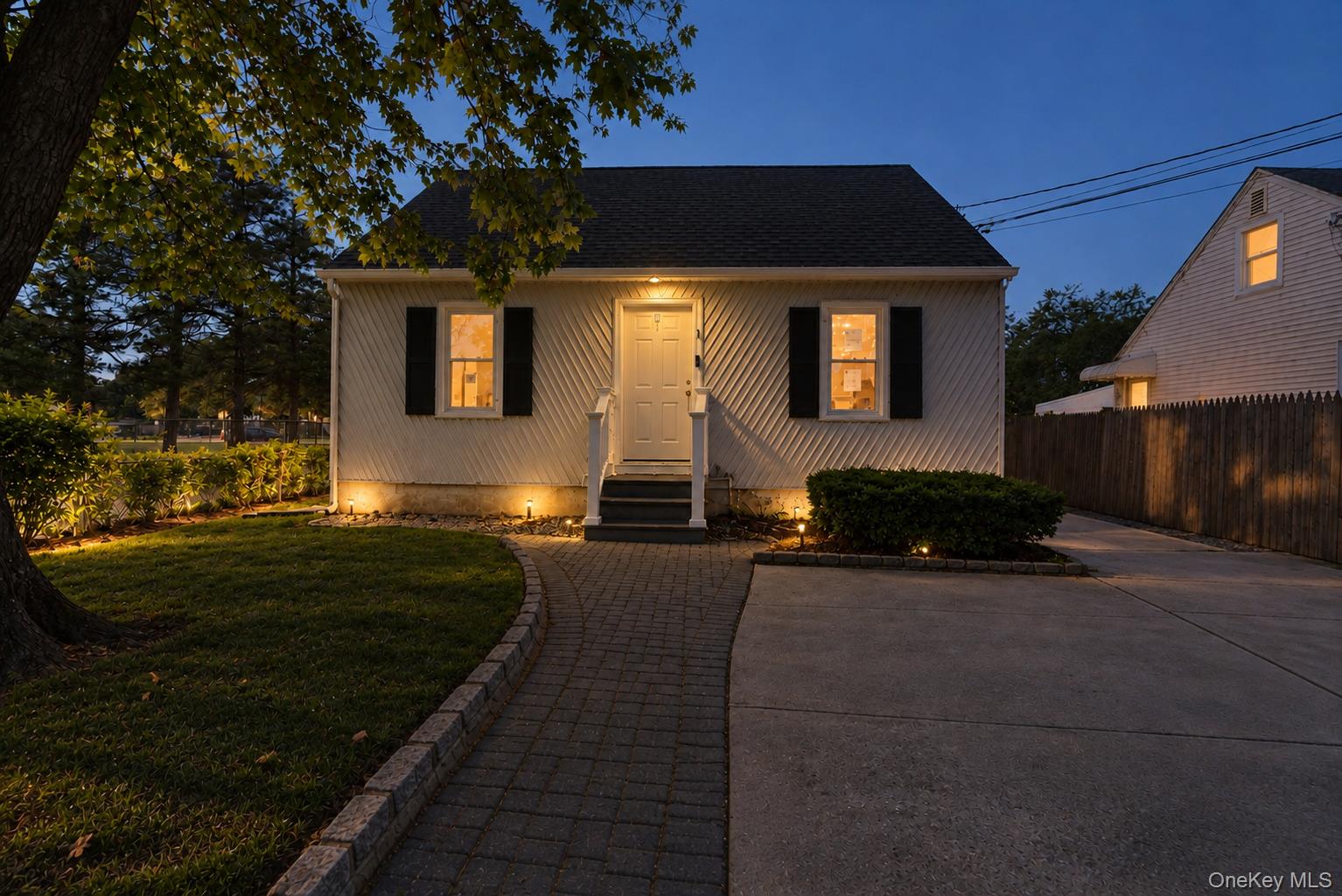42 Birch Street Property Photo 2