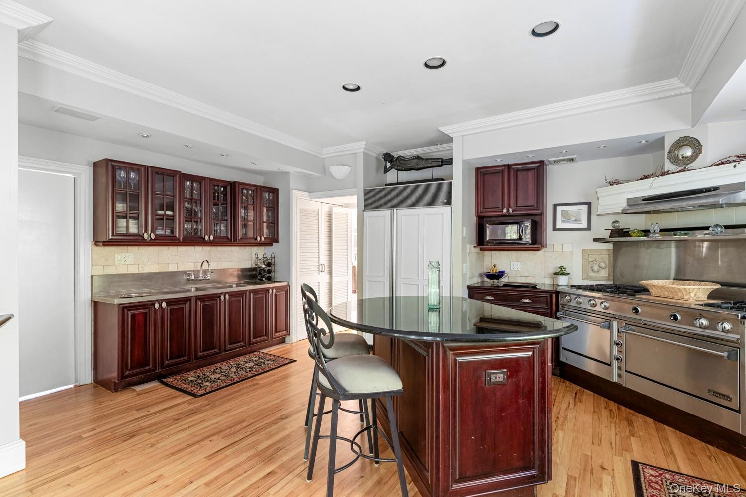 6 Arbutus Path Property Photo 13