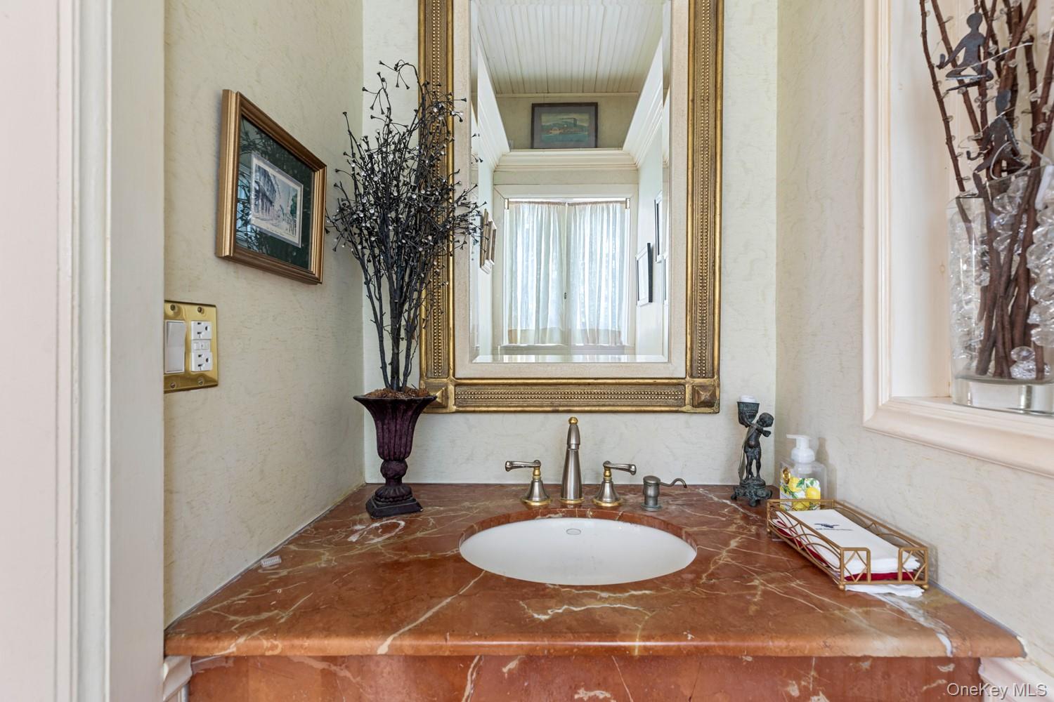 6 Arbutus Path Property Photo 14
