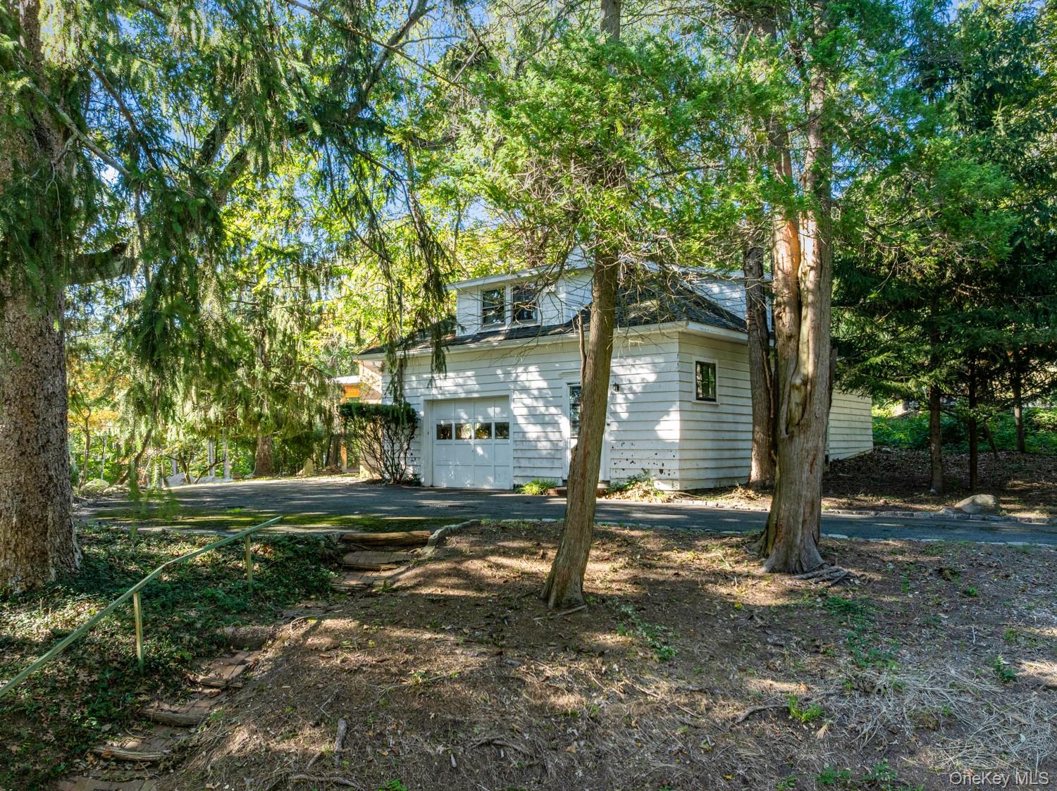 6 Arbutus Path Property Photo 47
