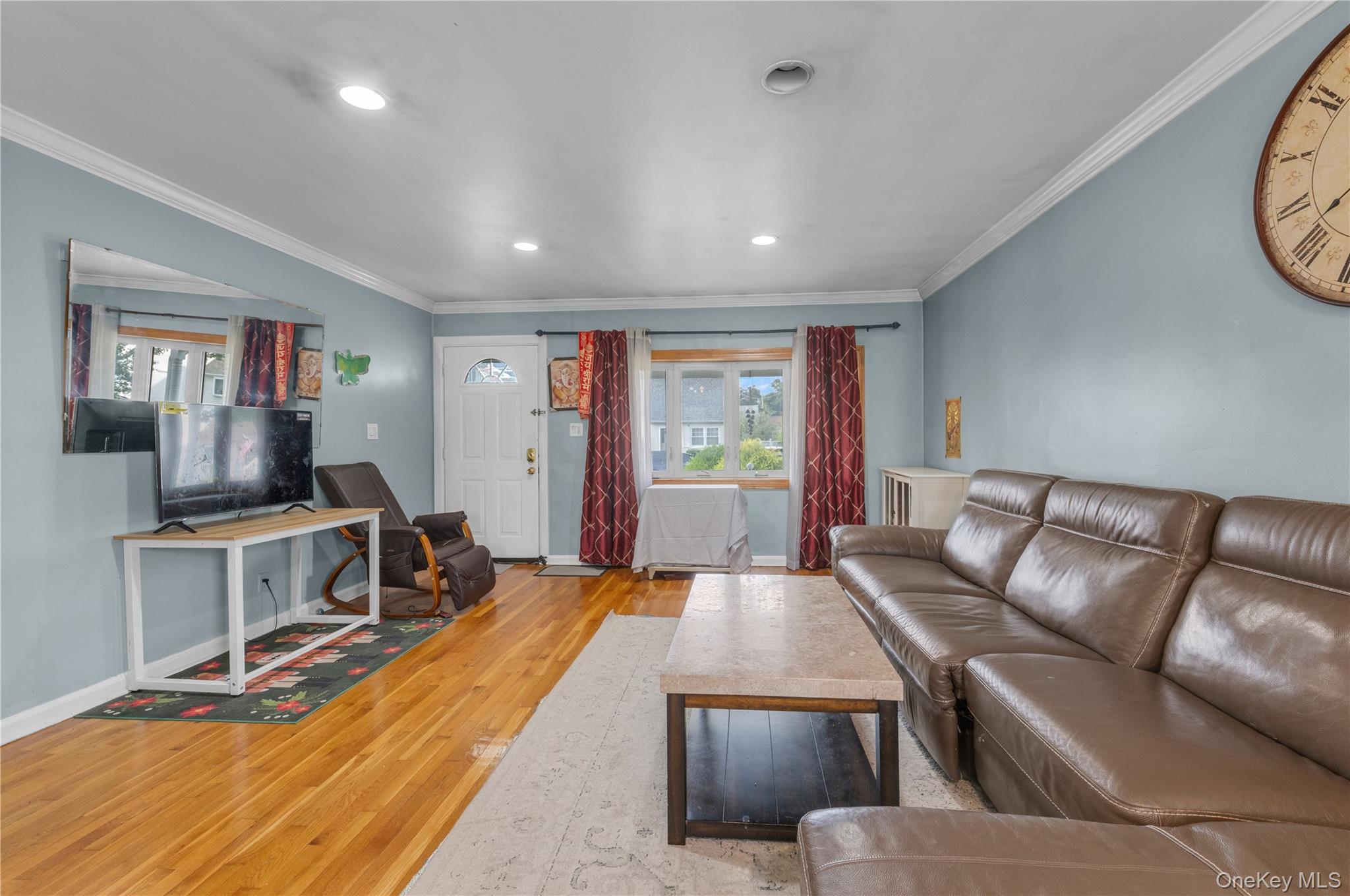 84 5th Street Property Photo 4