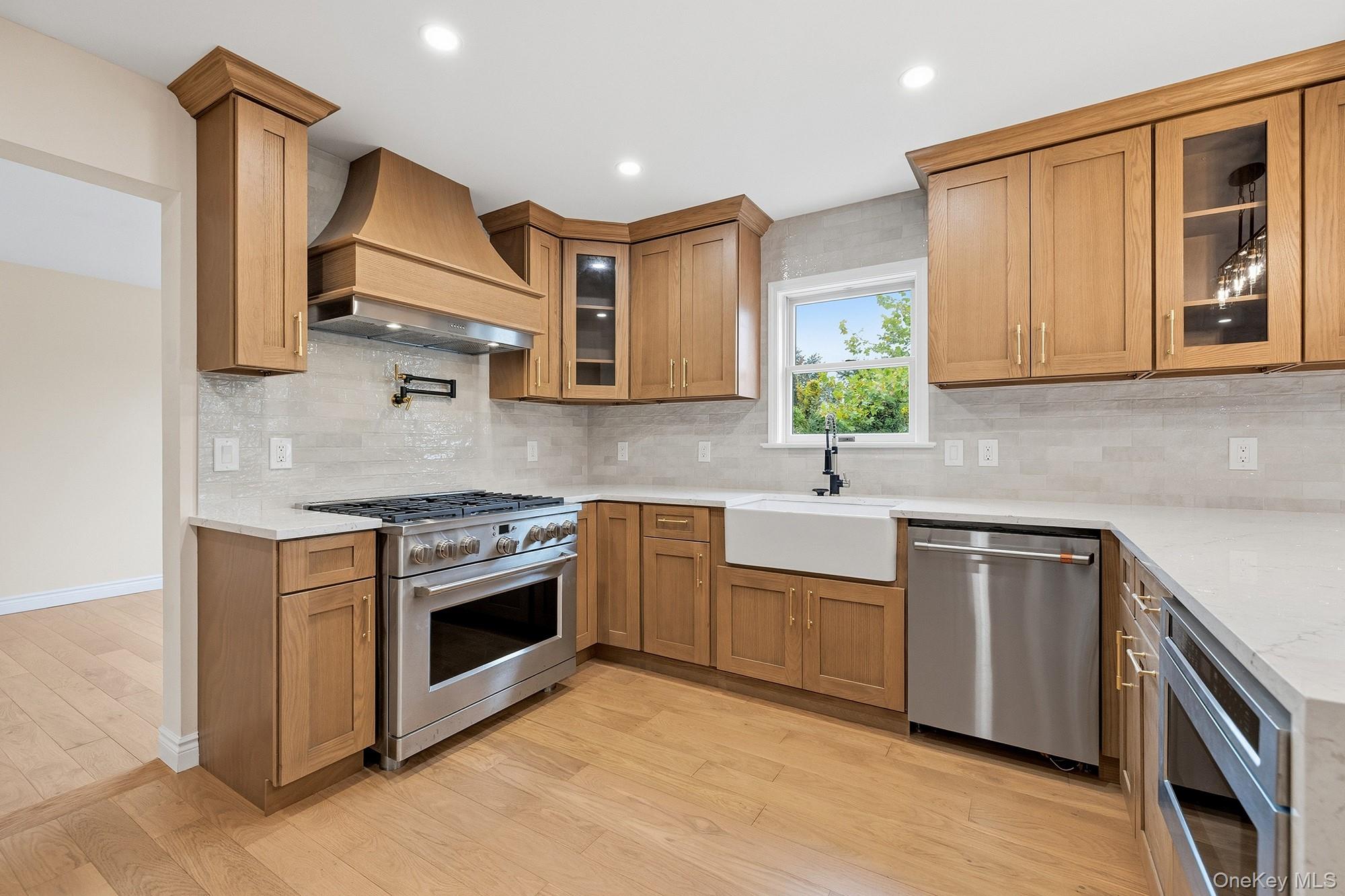 6 Rainbow Crest Property Photo 10