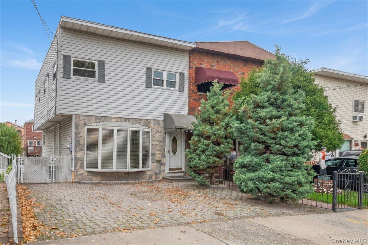 1481 Stadium Avenue Property Photo 1