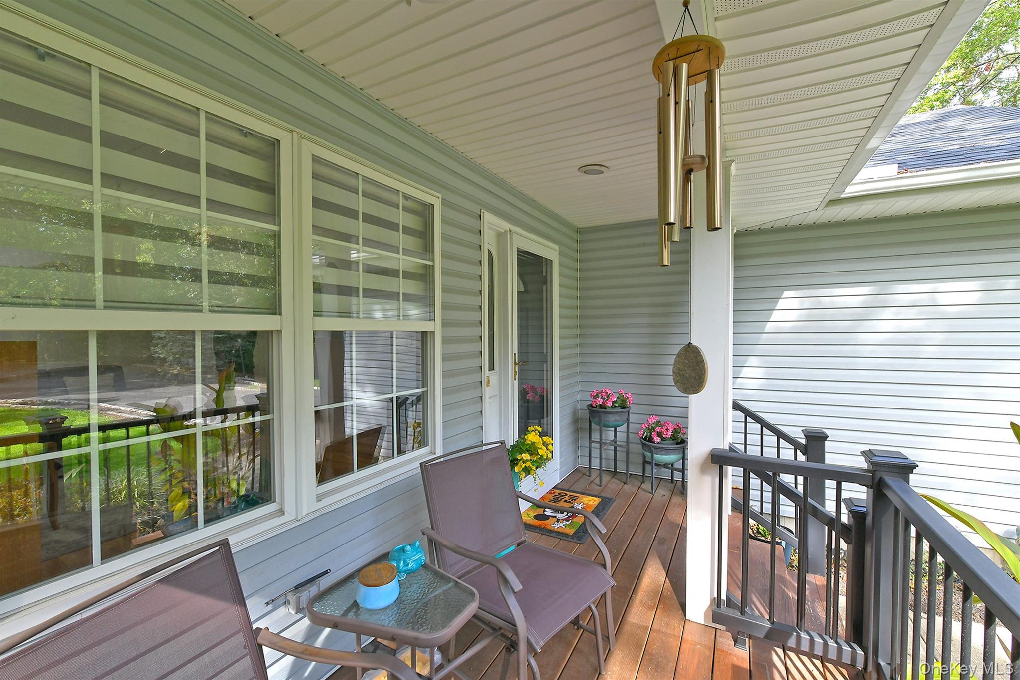 81 C Robinson Avenue Property Photo 3