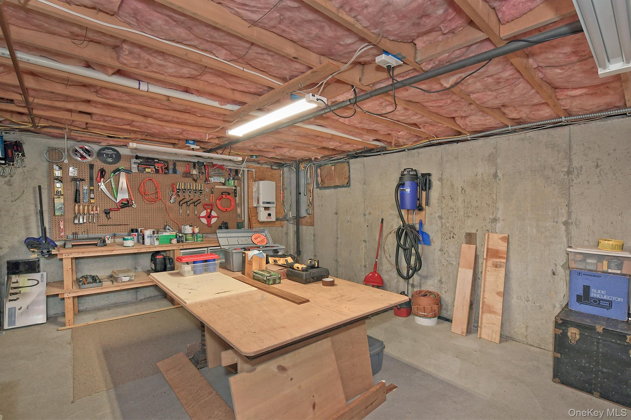 81 C Robinson Avenue Property Photo 23