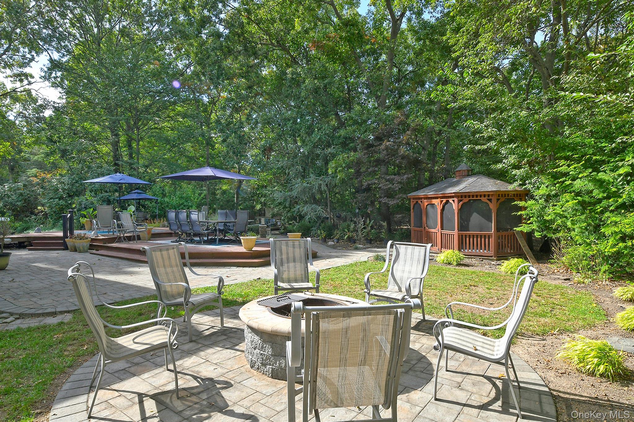 81 C Robinson Avenue Property Photo 29