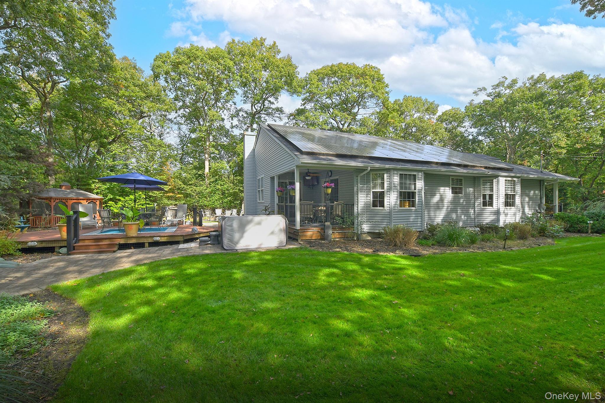 81 C Robinson Avenue Property Photo 31