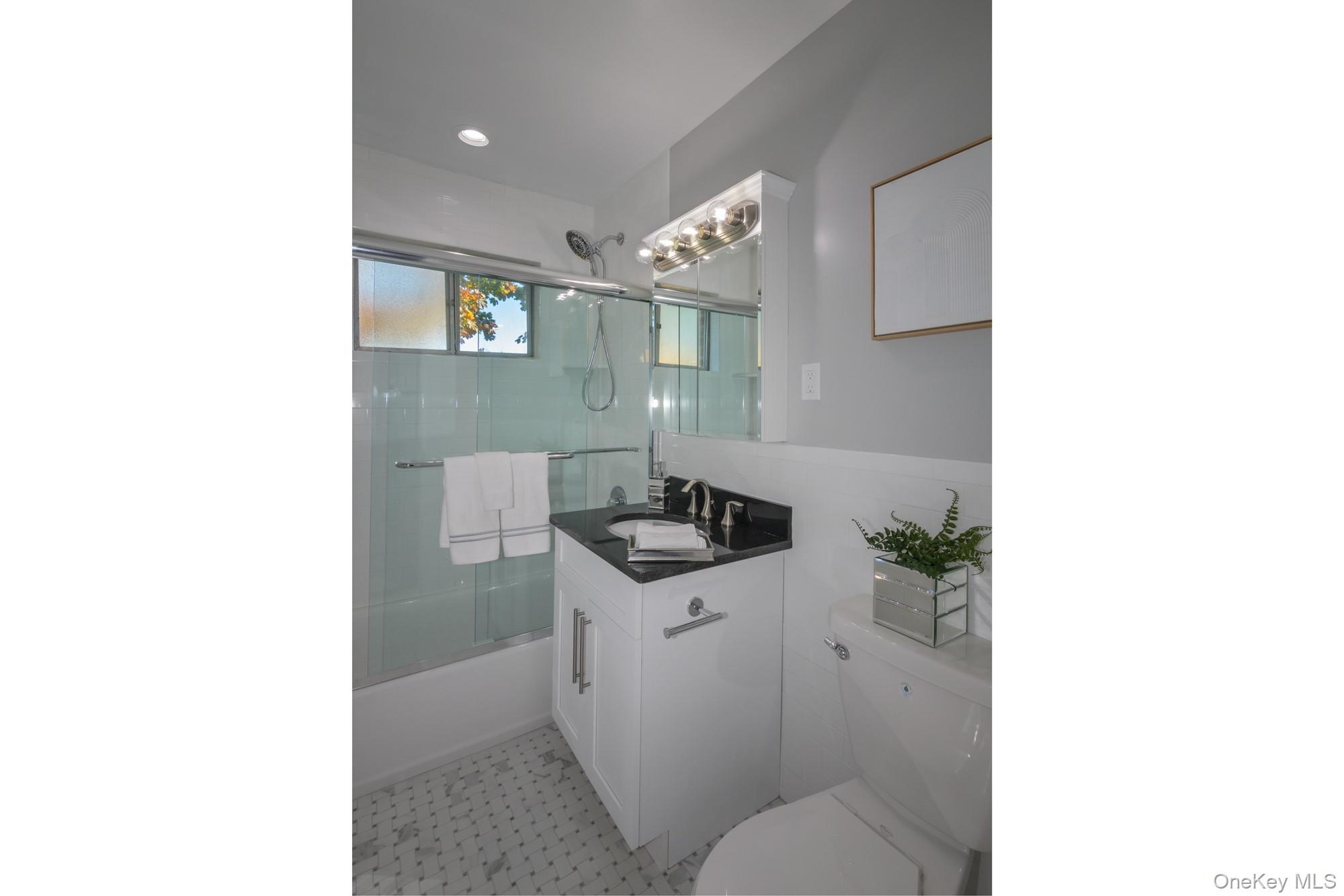 91 South Clinton Avenue 10c Property Photo 7